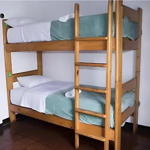Center - Unique Bed Space 阿布扎比